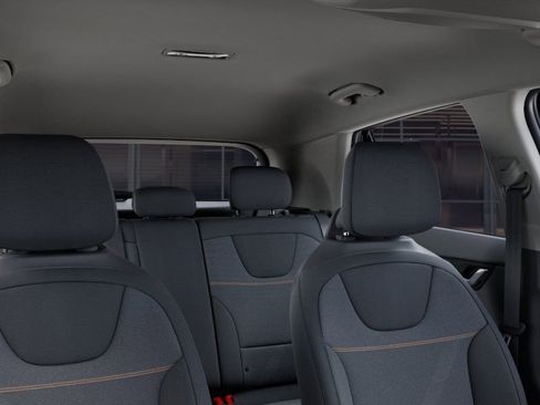 New 2025 Kia Niro LX image 27