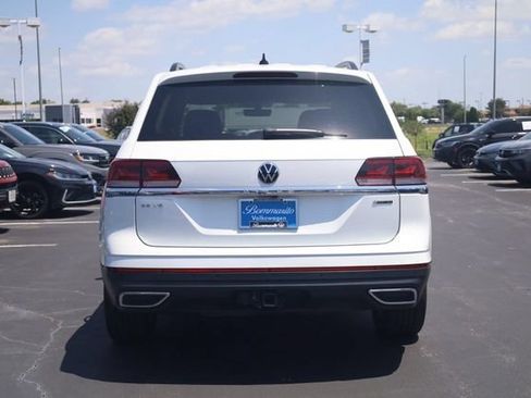 Used 2023 Volkswagen Atlas SE w/ Black Wheel Package AWD/4WD image 5