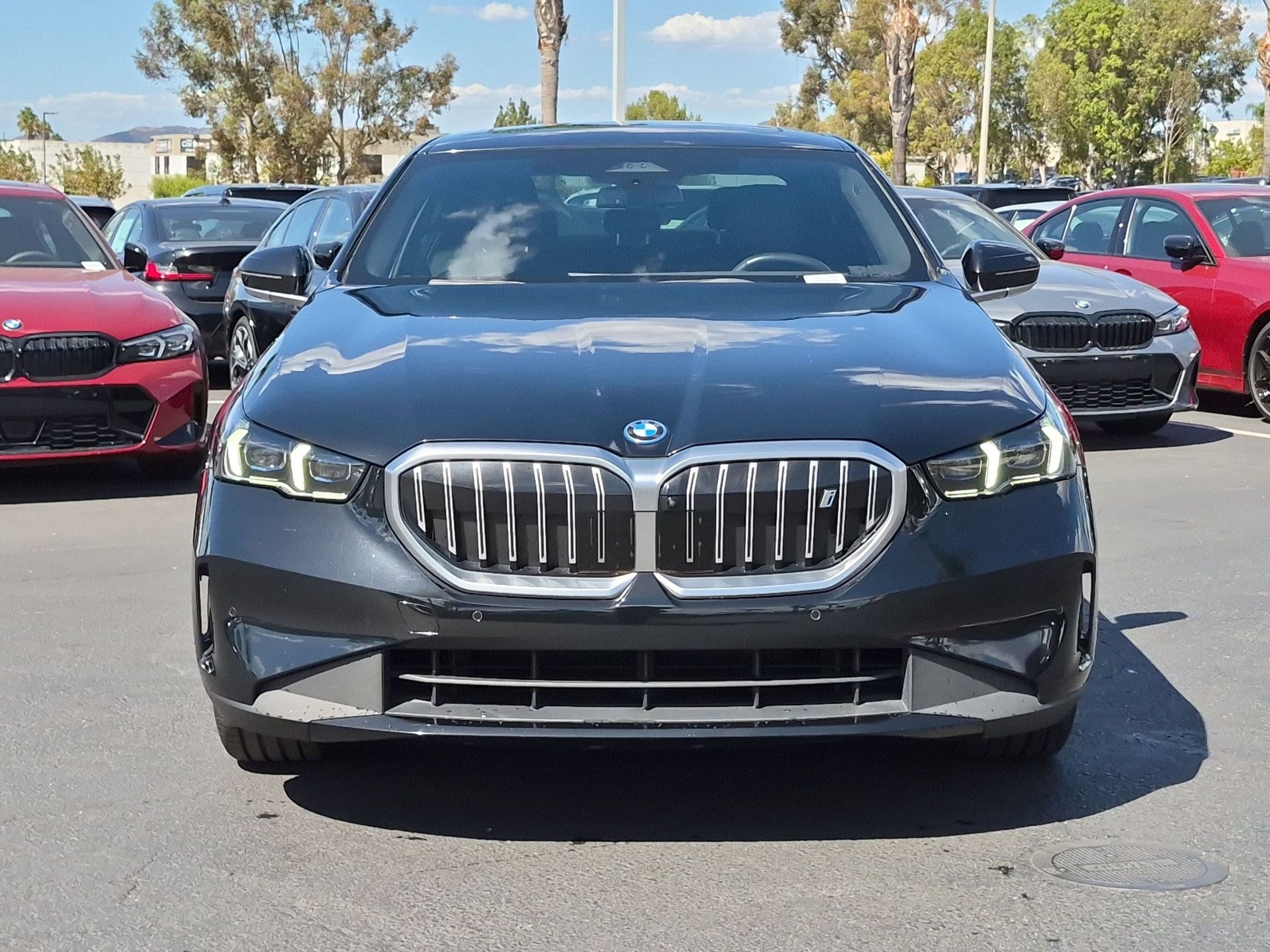 Certified 2024 BMW i5 eDrive40i w/ Premium Package RWD image 3