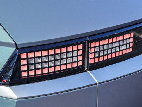 Used 2024 Hyundai Ioniq 5 SEL image 26