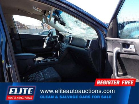 Used 2020 Kia Sportage LX FWD image 9