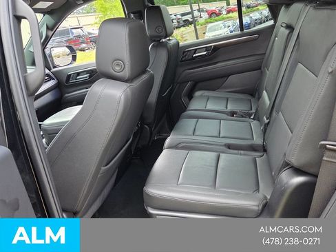 Used 2025 Chevrolet Tahoe LT AWD/4WD image 14