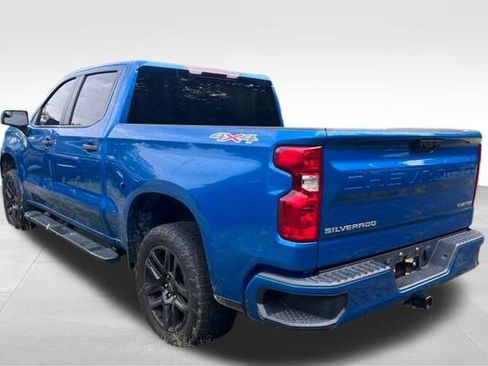 Used 2022 Chevrolet Silverado 1500 Custom AWD/4WD image 3