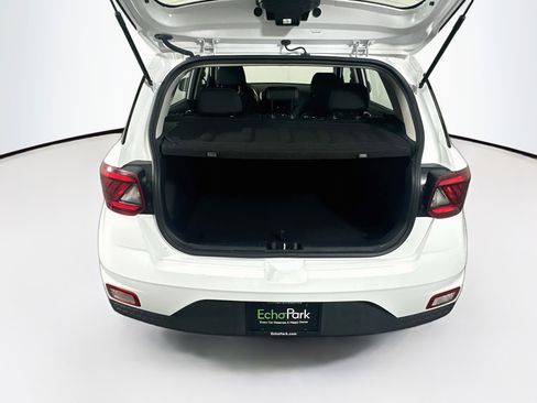Used 2025 Hyundai Venue SEL FWD image 30
