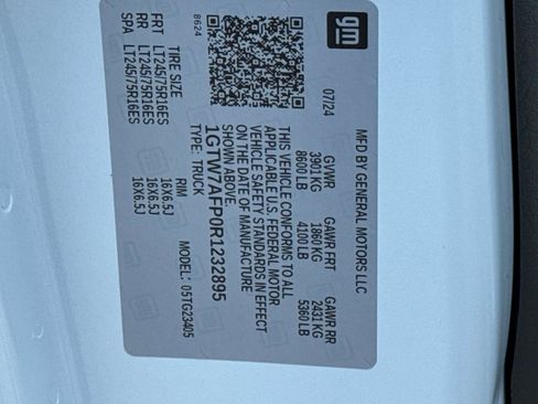 Used 2024 GMC Savana 2500 w/ Driver Convenience Package RWD image 30