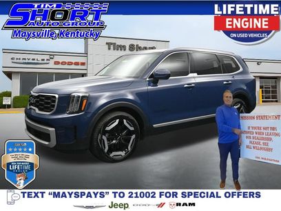 Used 2024 Kia Telluride S w/ S Sunroof Package