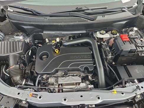 Used 2025 Chevrolet Equinox LT image 35