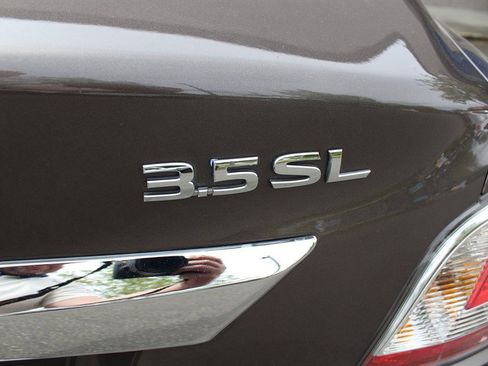 Used 2015 Nissan Altima 3.5 SL FWD image 30