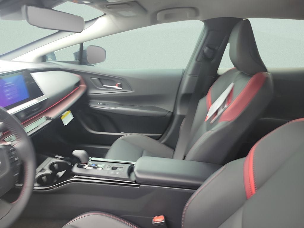 New 2026 Toyota Prius Plug-In Hybrid FWD image 17