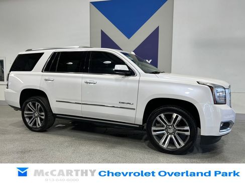 Used 2018 GMC Yukon Denali w/ Denali Ultimate Package AWD/4WD image 3