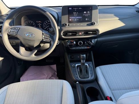 Certified 2022 Hyundai Kona SEL image 10