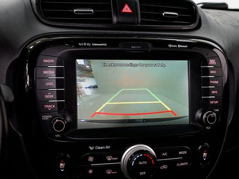 Used 2015 Kia Soul ! w/ Sun & Sound Package image 16