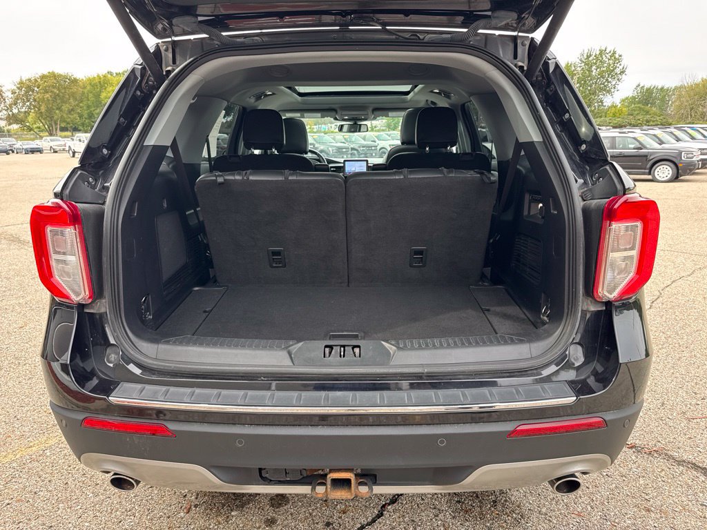 Certified 2022 Ford Explorer Limited w/ Class IV Trailer Tow Package AWD/4WD image 25