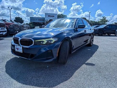 Used 2024 BMW 330i Sedan w/ Convenience Package RWD image 3