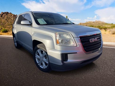 Used 2017 GMC Terrain SLE FWD image 1