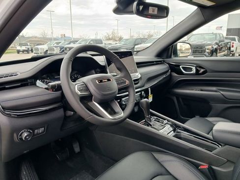 New 2026 Jeep Compass Limited AWD/4WD image 9