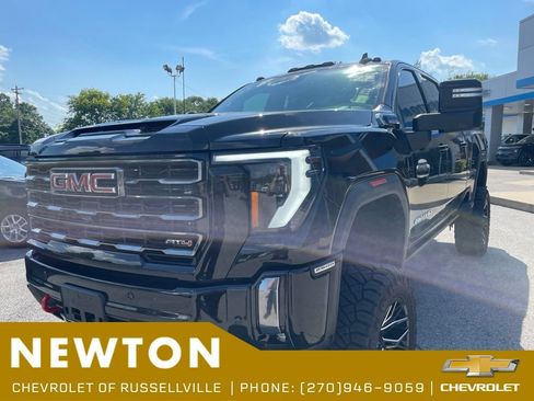Used 2024 GMC Sierra 2500 AT4 w/ AT4 Premium Plus Package AWD/4WD image 3