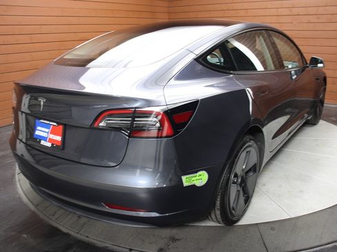 Used 2023 Tesla Model 3 Standard Range image 5