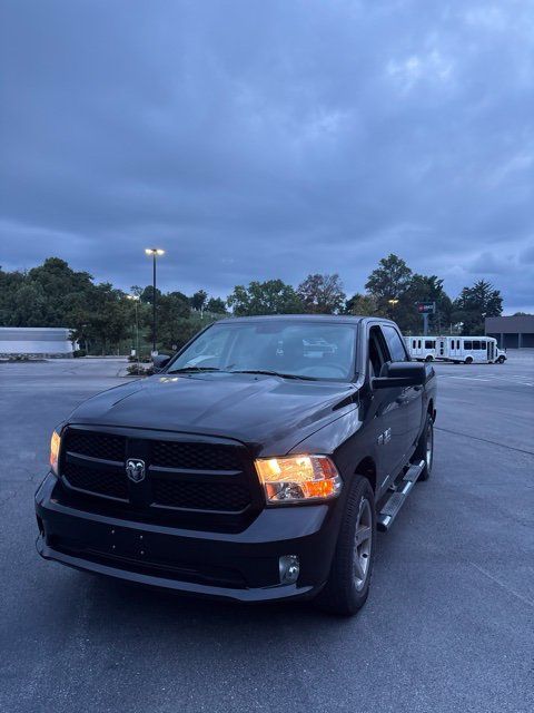 Used 2014 RAM 1500 Express AWD/4WD image 1