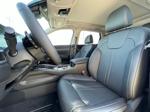 New 2026 Kia Sorento EX w/ EX Premium Package AWD/4WD image 22