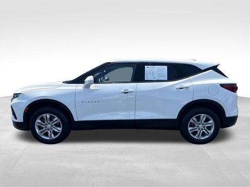 Used 2021 Chevrolet Blazer LT FWD image 2