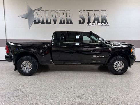 Used 2022 RAM 3500 Limited AWD/4WD image 35