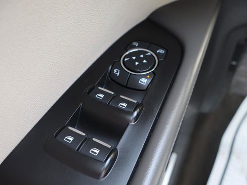Used 2019 Lincoln Nautilus Reserve AWD/4WD image 17
