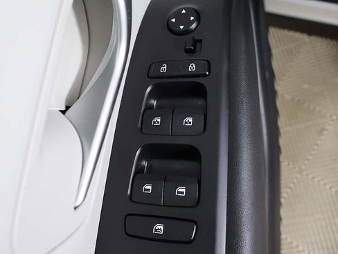 Used 2023 Hyundai Tucson SEL image 35