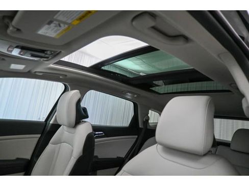 New 2026 Kia Sportage EX w/ EX Panorama Roof Package image 18