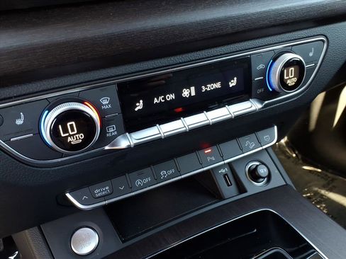 Used 2023 Audi Q5 2.0T Premium image 32