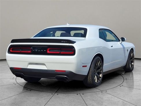 Used 2016 Dodge Challenger SRT Hellcat image 12