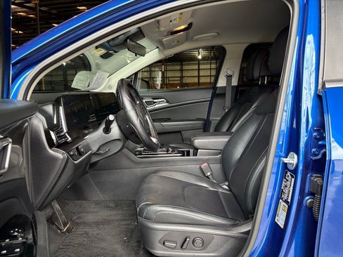 Used 2023 Kia Sportage EX FWD image 17