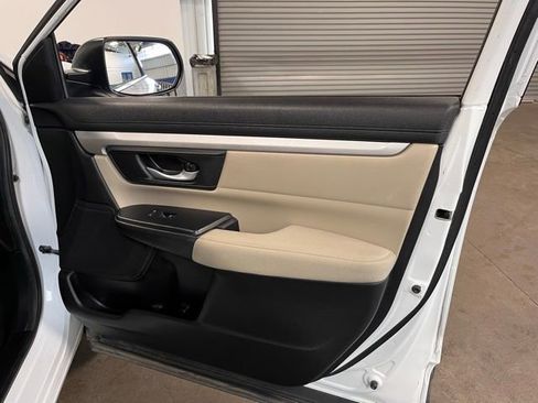 Used 2019 Honda CR-V LX image 12