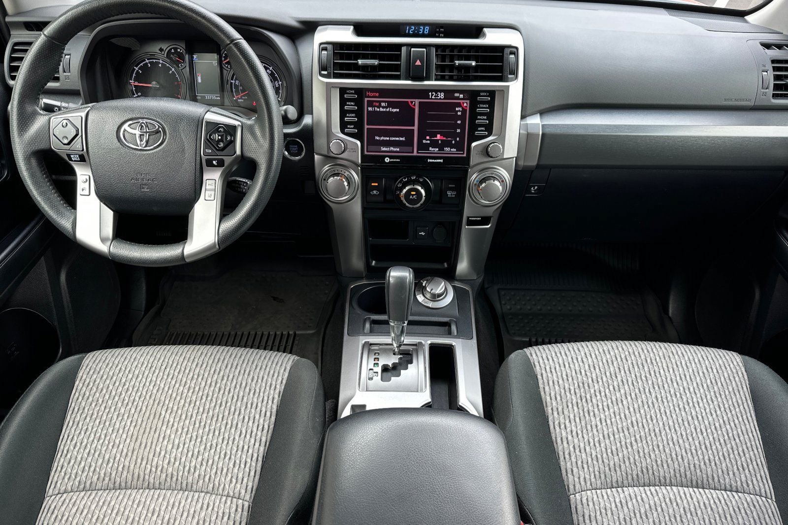 Used 2024 Toyota 4Runner SR5 AWD/4WD image 15
