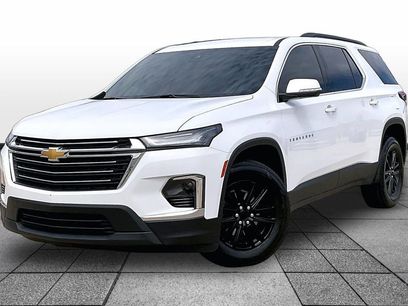 Used 2023 Chevrolet Traverse LT