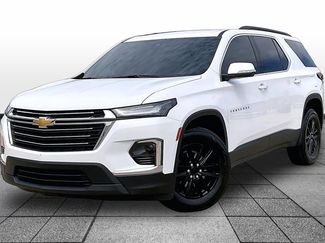 Used 2023 Chevrolet Traverse LT FWD video 1
