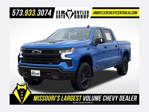 Used 2025 Chevrolet Silverado 1500 LT Trail Boss w/ Convenience Package II AWD/4WD image 1