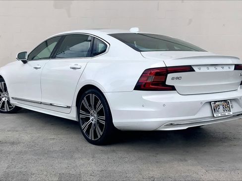 Used 2022 Volvo S90 B6 Inscription w/ Advanced Package image 5