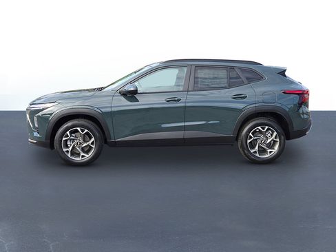 New 2026 Chevrolet Trax LT w/ LT Convenience Package image 8