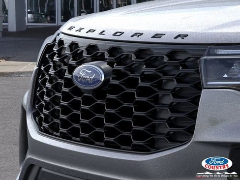 New 2025 Ford Explorer ST-Line w/ Premium Package image 17