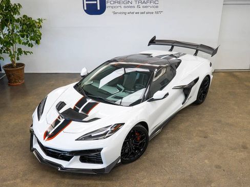 Used 2026 Chevrolet Corvette ZR1 w/ ZR1 Carbon Fiber Aero Package RWD image 60