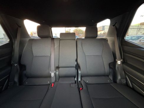 Used 2025 Toyota 4Runner SR5 image 38