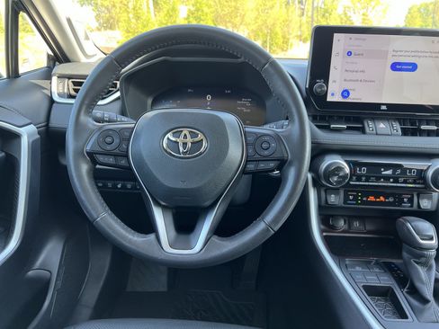Used 2025 Toyota RAV4 Limited w/ Advanced Technology Package FWD image 18
