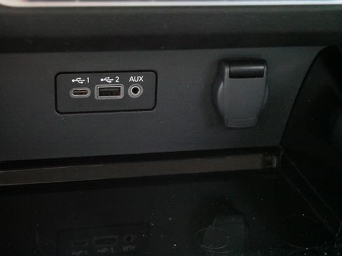 Used 2024 Nissan Altima 2.5 SV FWD image 29