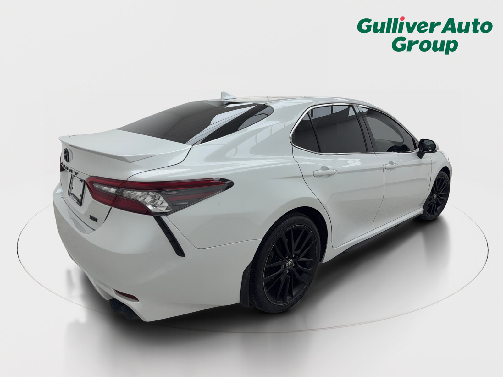 Used 2021 Toyota Camry XSE FWD image 9