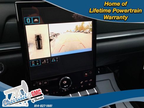 New 2026 GMC Terrain AT4 w/ Technology Package II AWD/4WD image 23