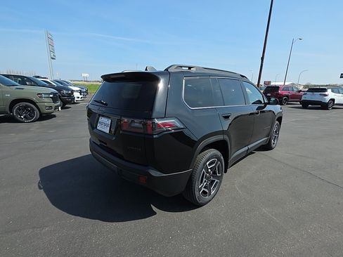New 2026 Jeep Cherokee Limited AWD/4WD image 6