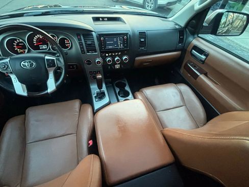 Used 2015 Toyota Sequoia Platinum image 28