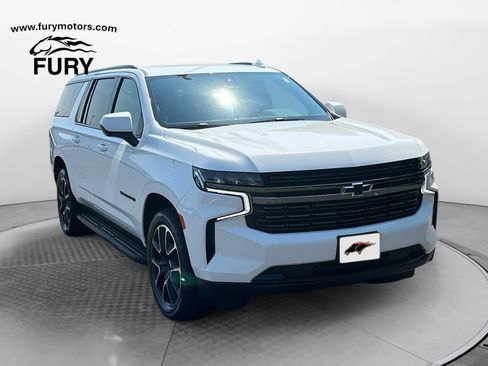Used 2021 Chevrolet Suburban RST AWD/4WD image 1