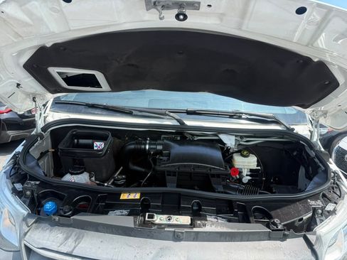 Used 2021 Mercedes-Benz Sprinter 2500 w/ Driver Convenience Package image 37